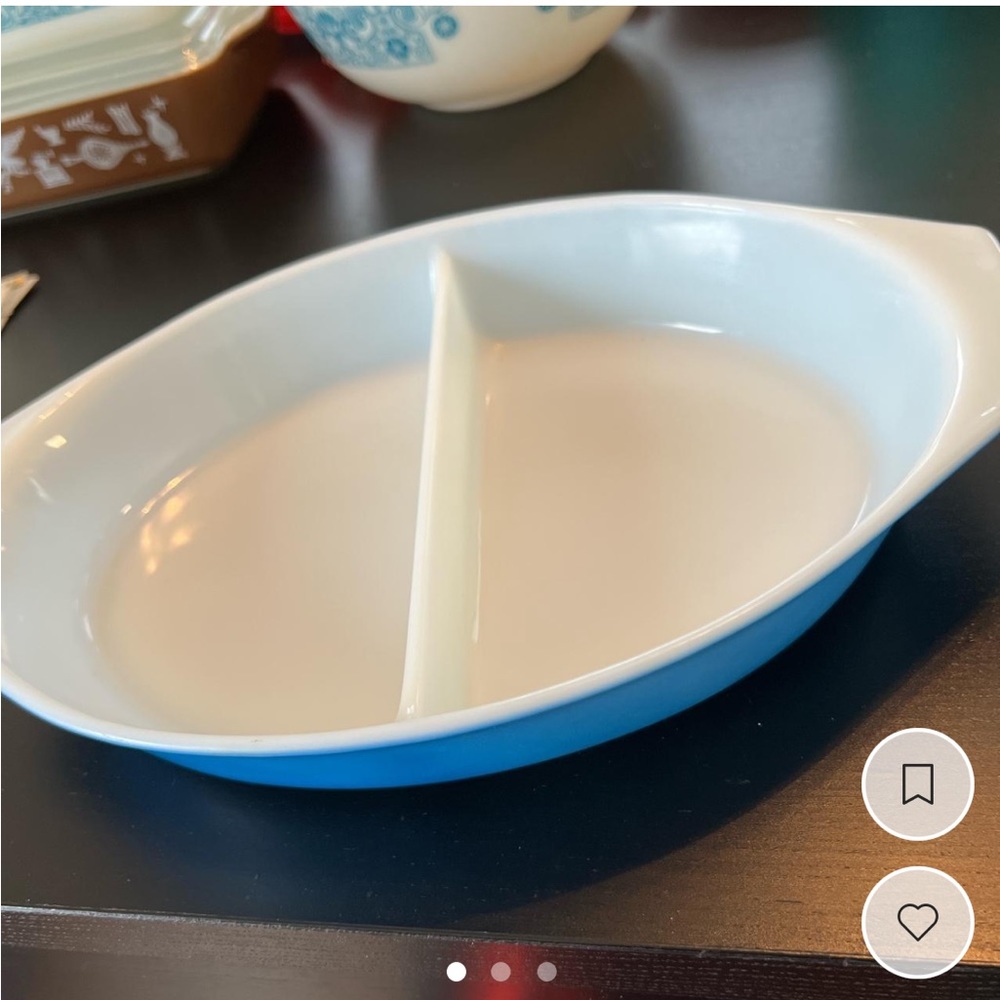 Vintage Pyrex royal blue split oval dish 1.5 quarts